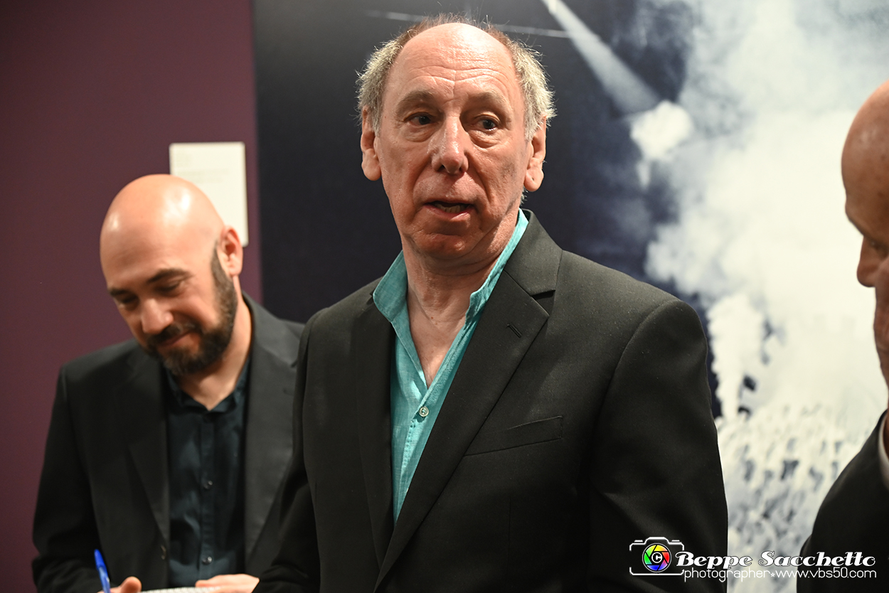 VBS_1758 - Mostra Peter Hince - Queen Experience.jpg